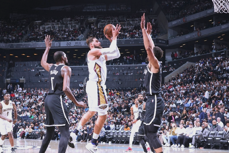 鹈鹕力克篮网，取得连胜