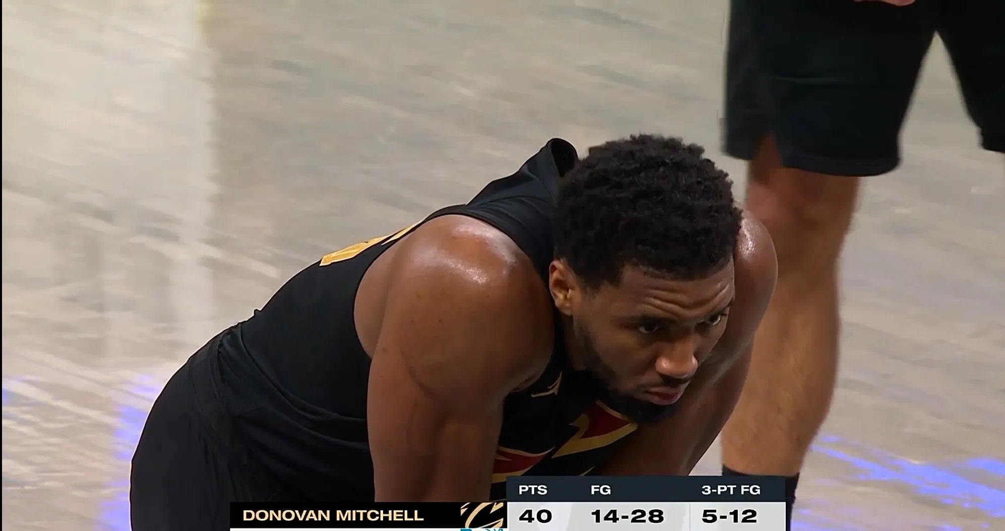 爵士惨败奇才，米切尔遭遇低迷