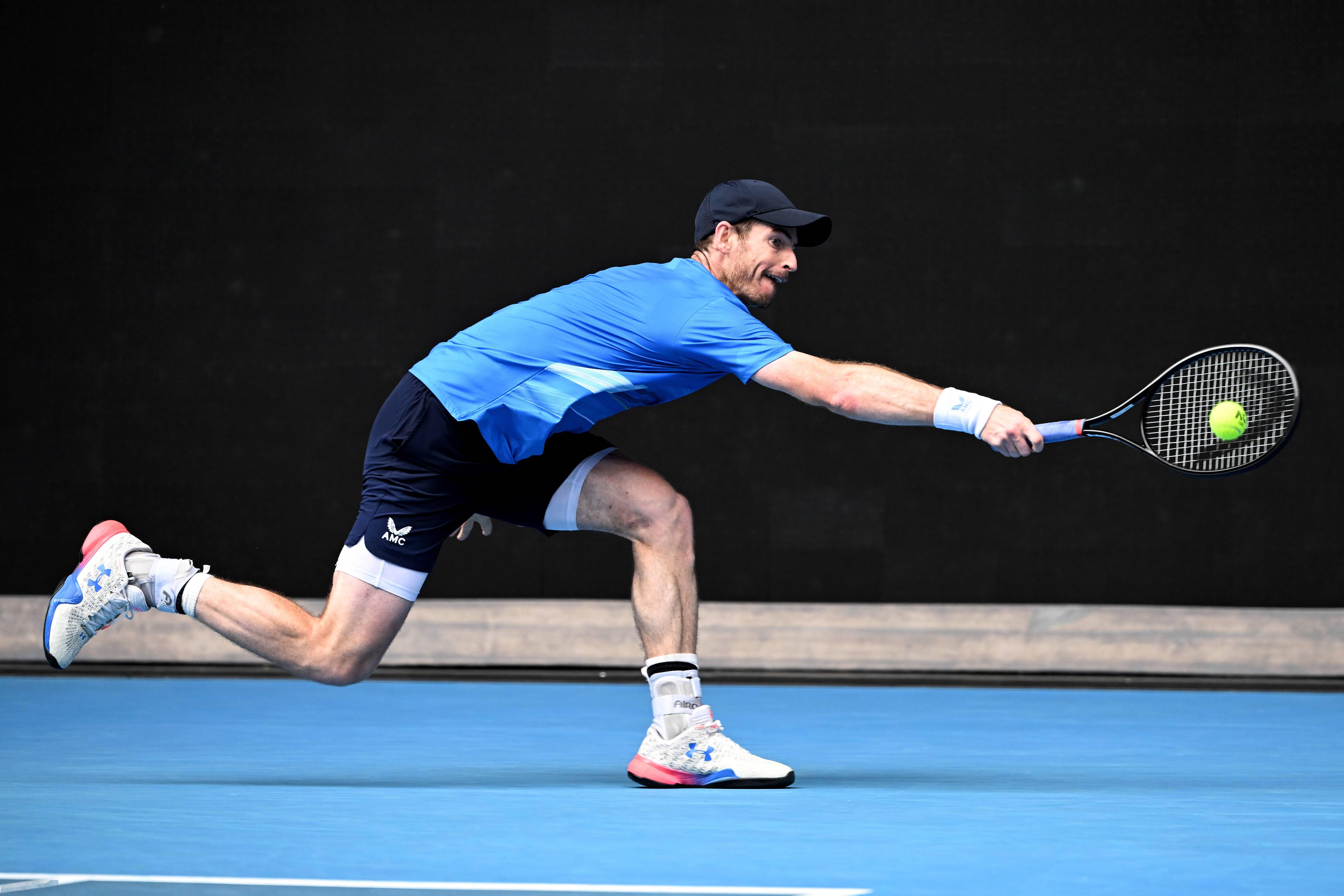 澳网轻取美网，穆雷点燃赛场