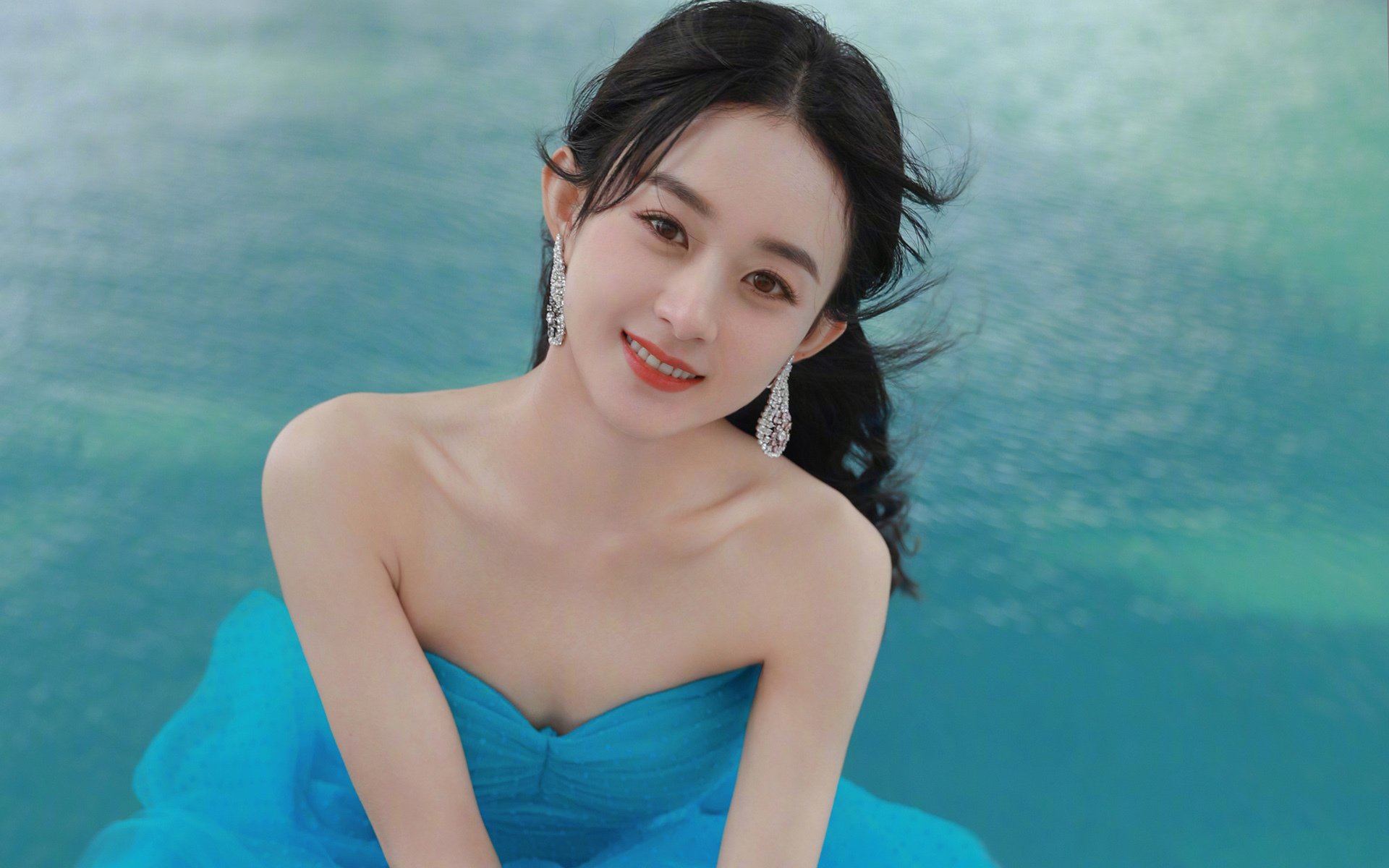 跨越东西的赛场传奇，字母哥绝杀与辽宁铁骑的团队风暴