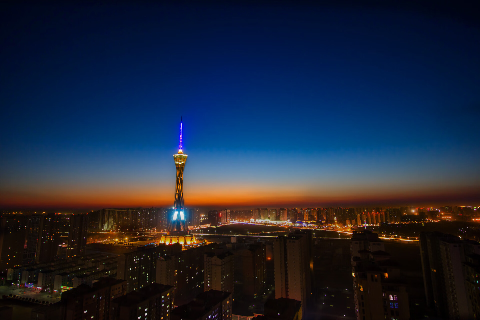 pg电子下载-德甲争冠战之夜，楚阿梅尼彻底打爆防线