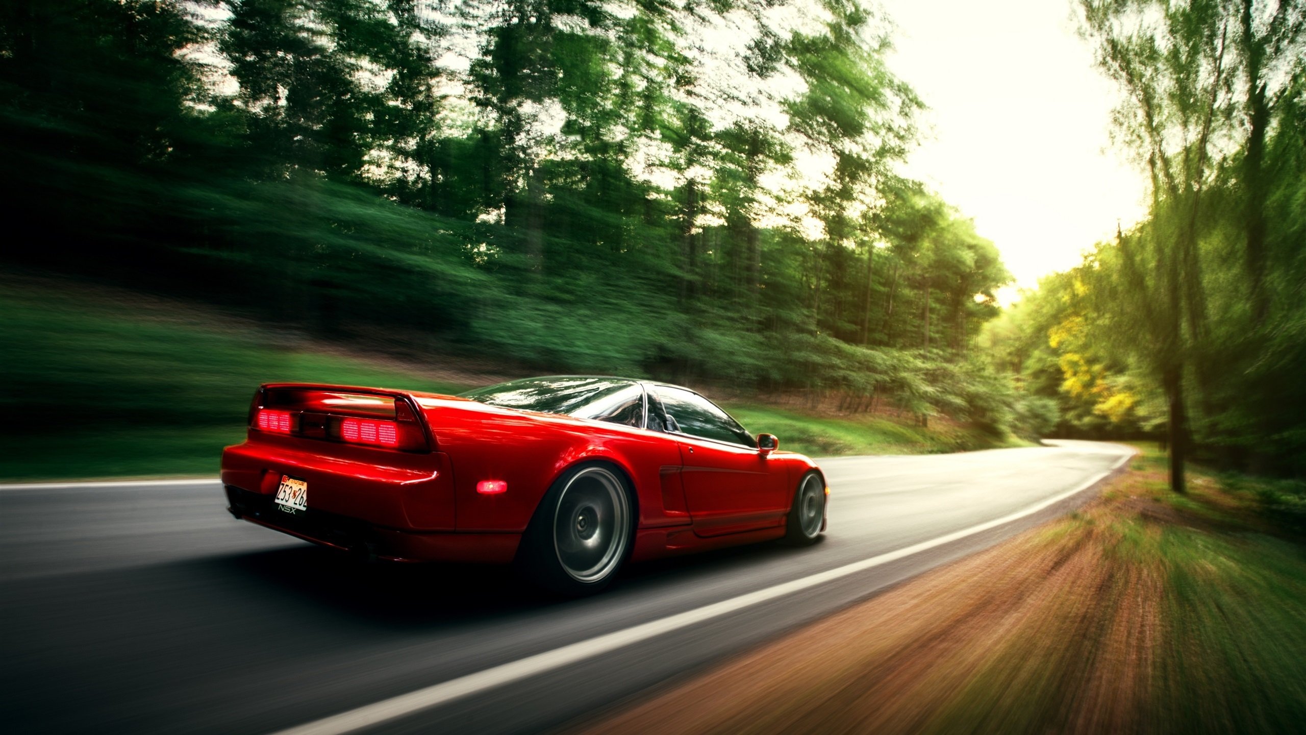 小贾伦火力全开，尼克斯轻松横扫广东队彰显国际赛场统治力