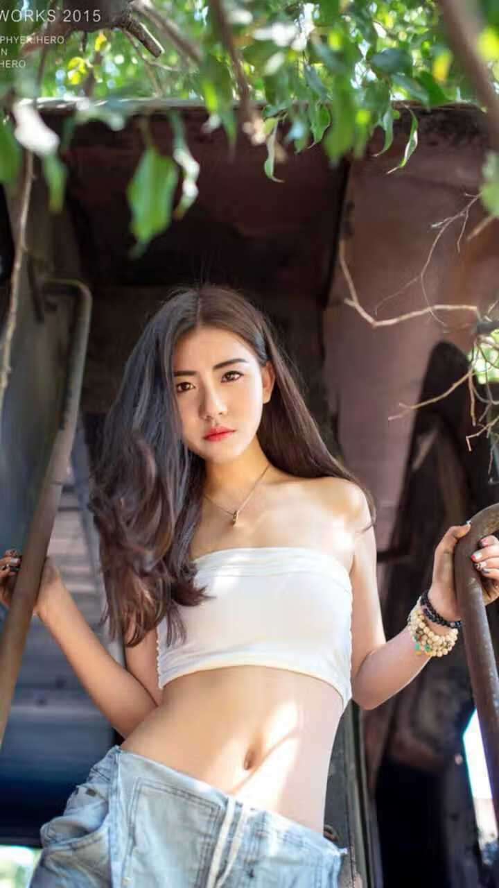 鹈鹕速胜快船，拉梅洛欧冠淘汰赛接管比赛，篮球世界的双重奏鸣